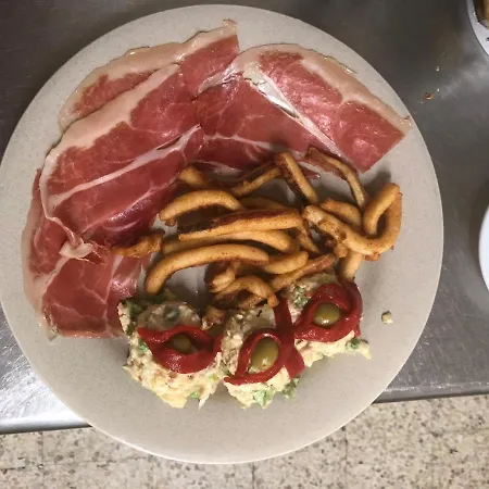 Vendégház El Delfin 3*