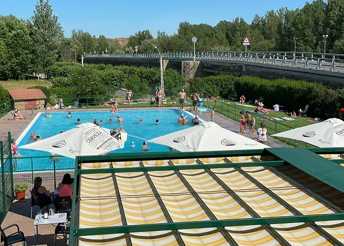 El Delfin Villarente